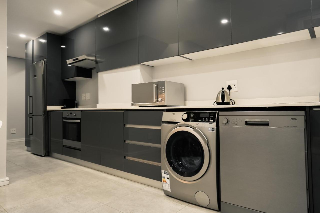 יוהנסבורג Reserved Suites Illovo מראה חיצוני תמונה