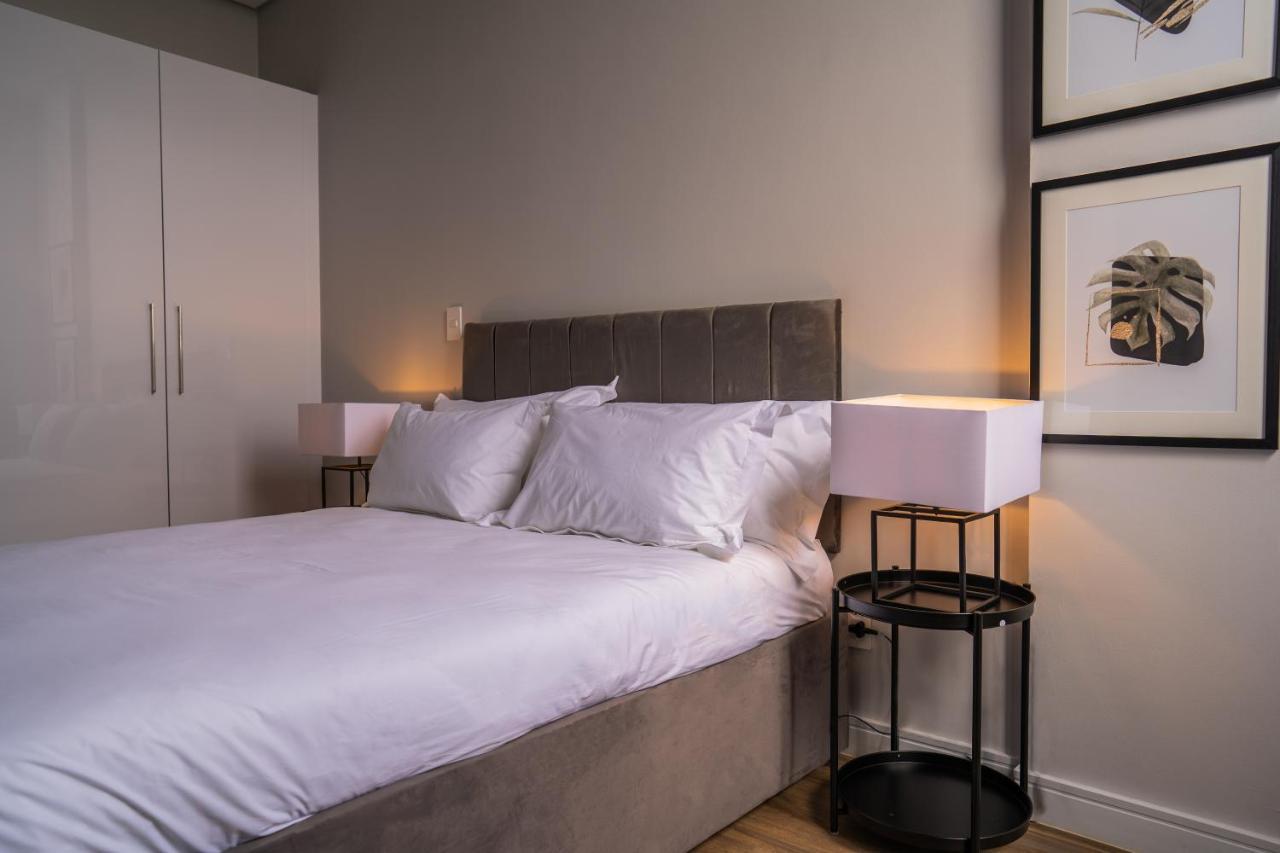 יוהנסבורג Reserved Suites Illovo מראה חיצוני תמונה
