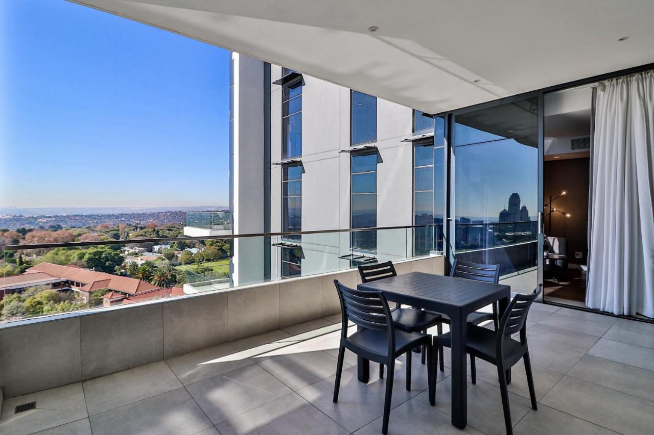 יוהנסבורג Reserved Suites Illovo מראה חיצוני תמונה