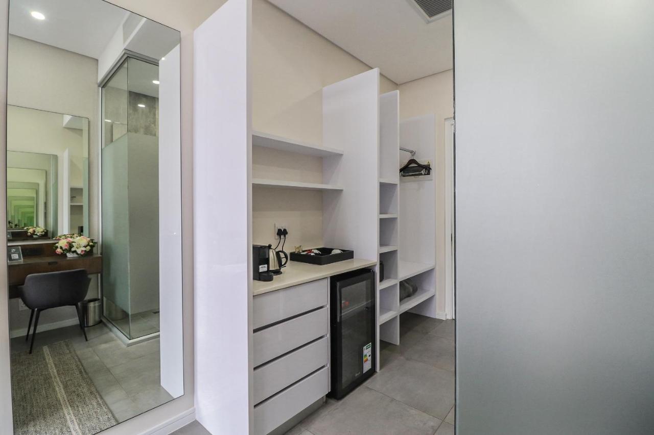 יוהנסבורג Reserved Suites Illovo מראה חיצוני תמונה