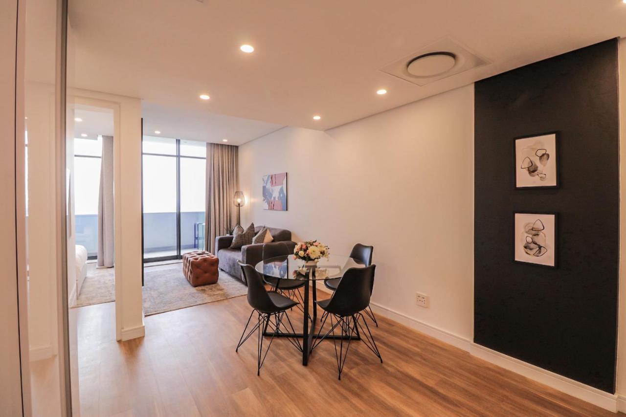 יוהנסבורג Reserved Suites Illovo מראה חיצוני תמונה